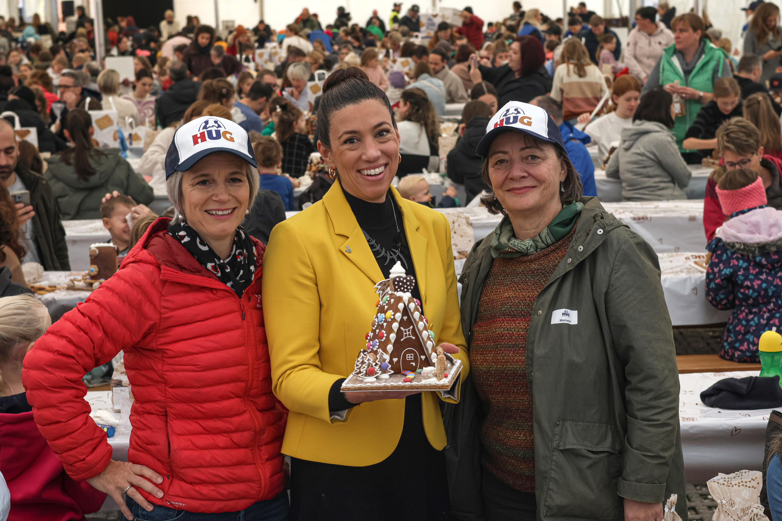 Tradition mit Herz: 12’000  Besucher:innen sammeln 35’000 Franken  beim 19. HUG Chnusperhäuschen-Event